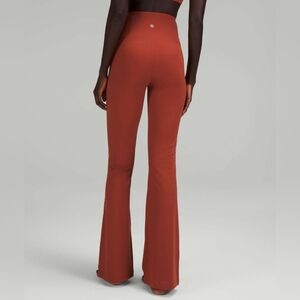 Lululemon Groove Super-High-Rise Flared Pant Nulu Cayenne
